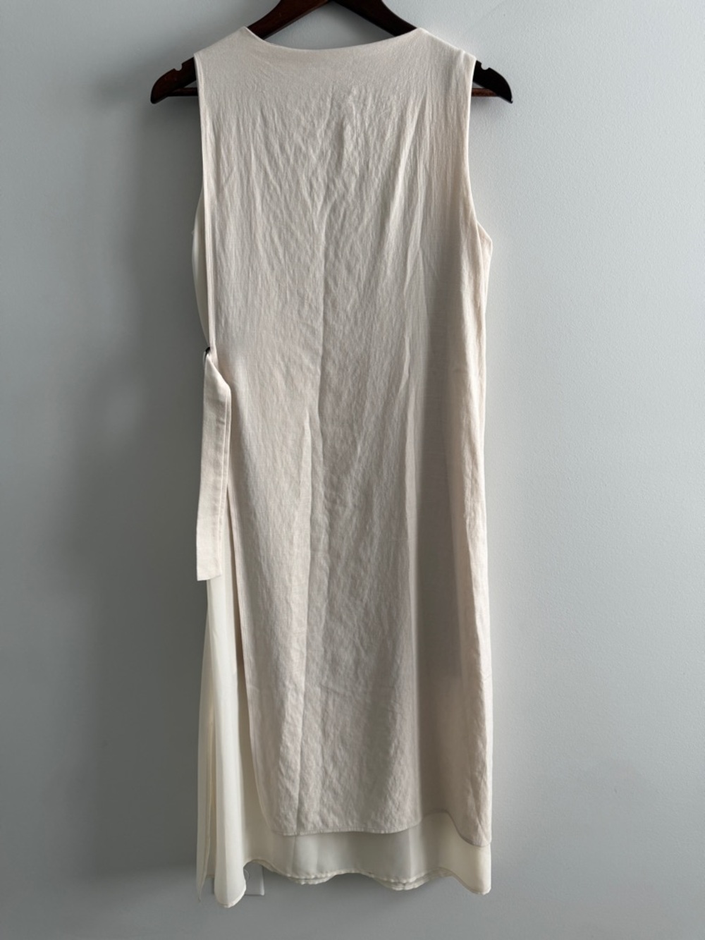 Doe & Rae Ivory Midi Dress‎ Sleeveless Sheer Hem Minimalist Shift Small - Picture 3 of 15